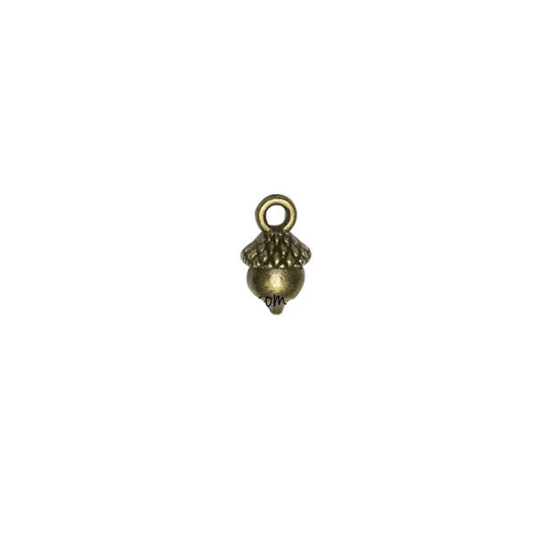 1 x DIY Zakka Vintage Hazelnut Charm (1.3cm)