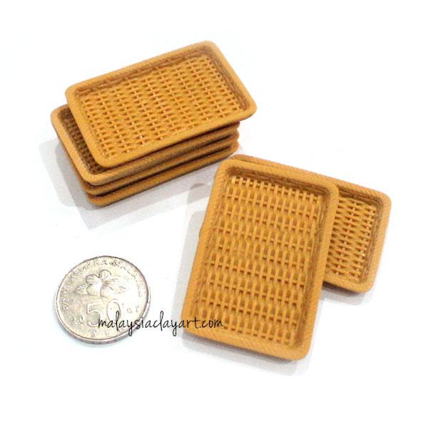 Miniature Rattan Tray - Brown